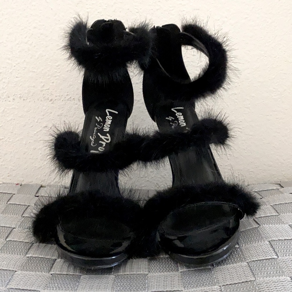 Fur heels